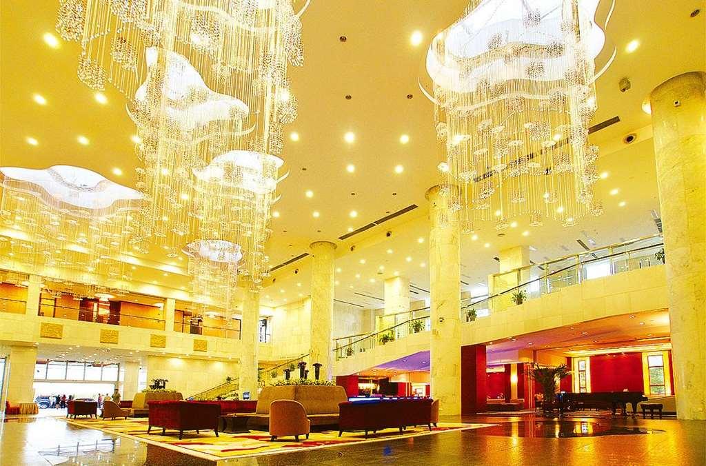 Guangzhou Baiyun International Convention Center Hotel Интериор снимка